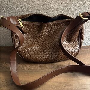 Elegant Brown Woven Leather Shoulder Bag